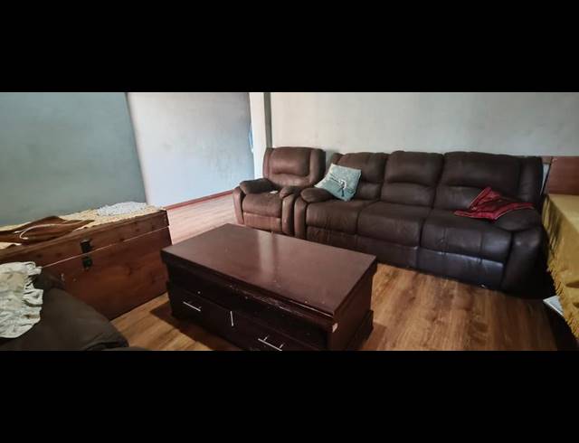 3 BEDROOM HOUSE FOR SALE IN MOUNTAIN VIEW